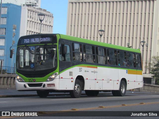 Rodoviária Caxangá 357 na cidade de Recife, Pernambuco, Brasil, por Jonathan Silva. ID da foto: 9635803.