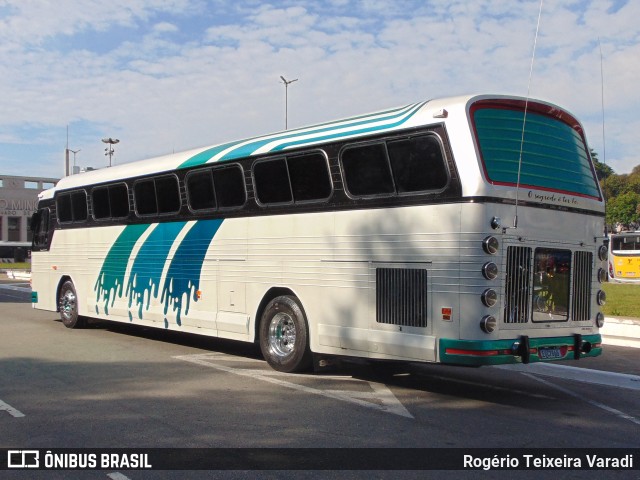 Ônibus Particulares 7160 na cidade de São Paulo, São Paulo, Brasil, por Rogério Teixeira Varadi. ID da foto: 9636475.