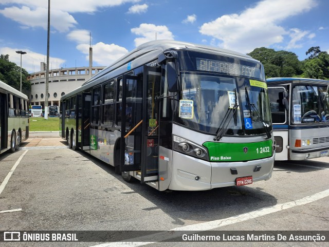 Viação Gato Preto 1 2432 na cidade de São Paulo, São Paulo, Brasil, por Guilherme Lucas Martins De Assunção. Número da foto: #9639545.