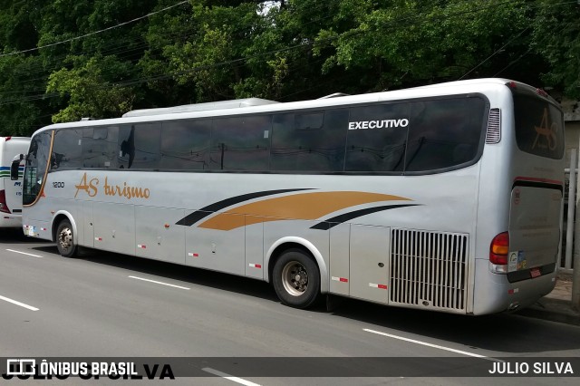 AS Turismo 1200 na cidade de Porto Alegre, Rio Grande do Sul, Brasil, por JULIO SILVA. Número da foto: #9638239.