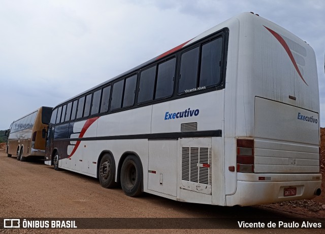Ônibus Particulares 7421 na cidade de Lagoa Santa, Minas Gerais, Brasil, por Vicente de Paulo Alves. Número da foto: #10465468.