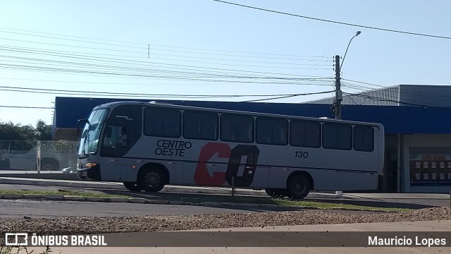Viação Centro Oeste 130 na cidade de Santiago, Rio Grande do Sul, Brasil, por Mauricio Lopes. Número da foto: #10464229.