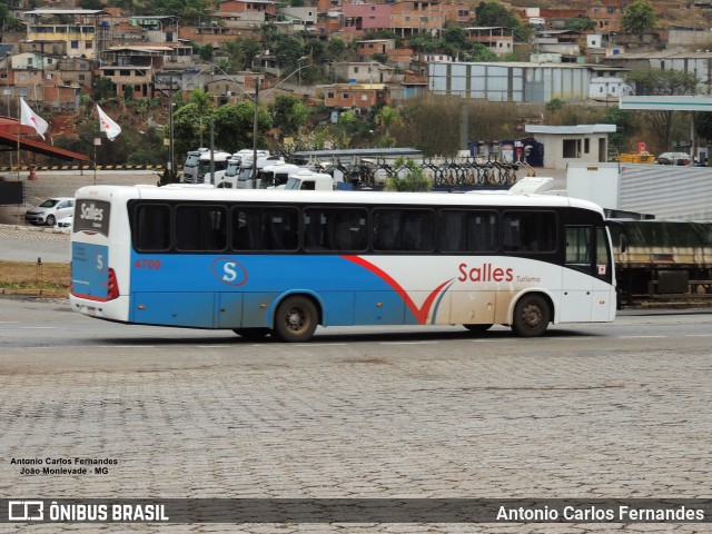 Salles Turismo 4700 na cidade de João Monlevade, Minas Gerais, Brasil, por Antonio Carlos Fernandes. Número da foto: #10467584.