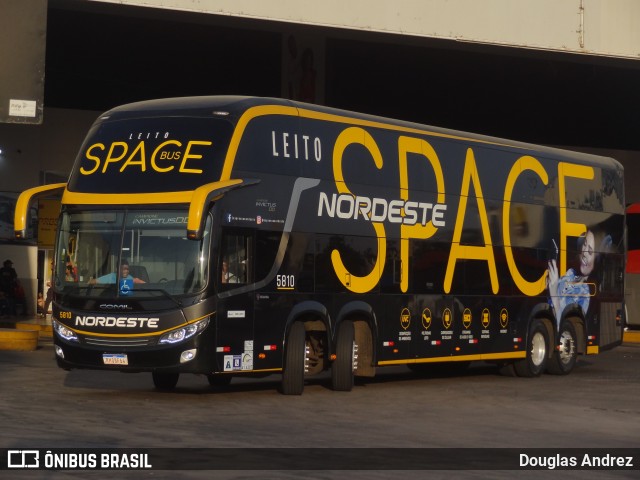 Expresso Nordeste 5810 na cidade de Goiânia, Goiás, Brasil, por Douglas Andrez. Número da foto: #10470000.