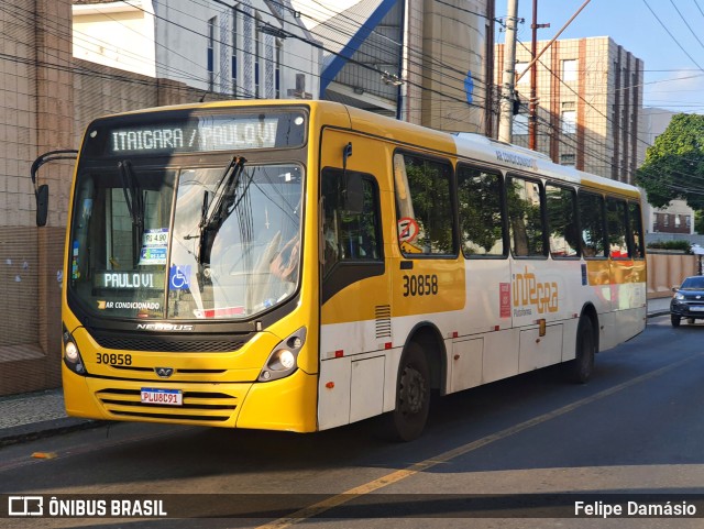 Plataforma Transportes 30858 na cidade de Salvador, Bahia, Brasil, por Felipe Damásio. ID da foto: 10472311.