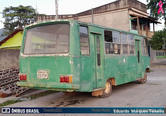 Ônibus Particulares 3705 na cidade de Guapimirim, Rio de Janeiro, Brasil, por Eduardo  Marques Teixeira. Número da foto: #10480432.