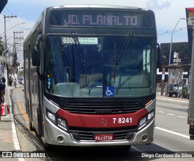 Transwolff Transportes e Turismo 7 8241 na cidade de São Paulo, São Paulo, Brasil, por Diego Cardoso da Silva. Número da foto: #10478615.
