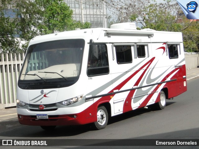 Motorhomes 0642 na cidade de Porto Alegre, Rio Grande do Sul, Brasil, por Emerson Dorneles. Número da foto: #10478805.