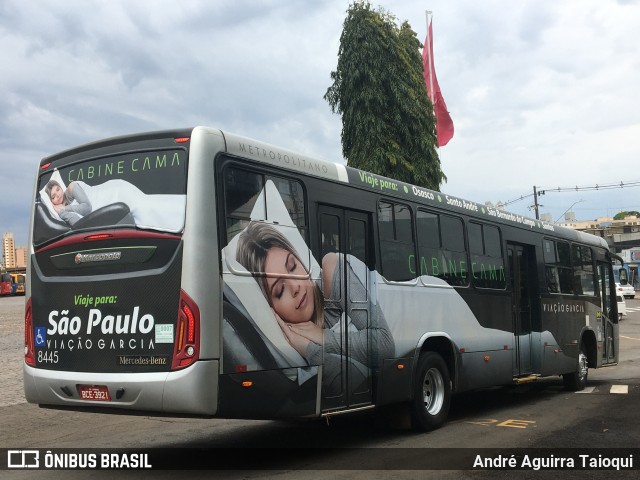 Viação Garcia 8445 na cidade de Londrina, Paraná, Brasil, por André Aguirra Taioqui. ID da foto: 10478381.