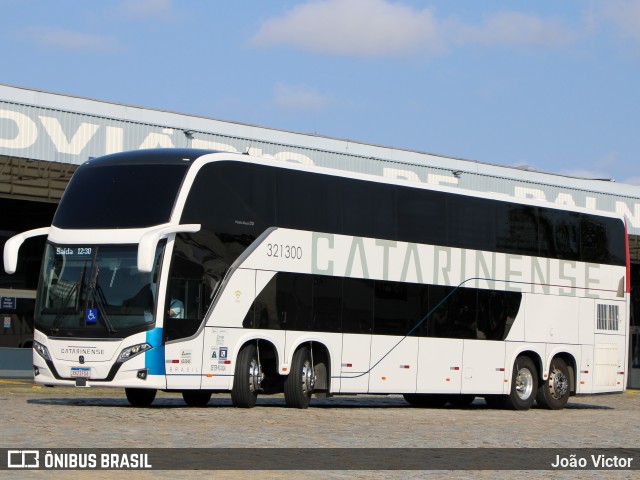 Auto Viação Catarinense 321300 na cidade de Balneário Camboriú, Santa Catarina, Brasil, por João Victor. Número da foto: #10480929.
