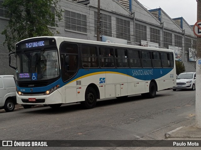 Viação Guaianazes 01 582 na cidade de Santo André, São Paulo, Brasil, por Paulo Mota. Número da foto: #10481458.