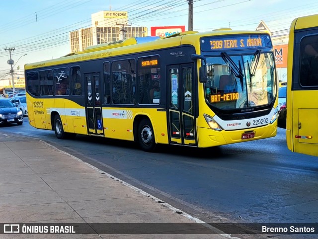Viação Pioneira 229202 na cidade de SIA, Distrito Federal, Brasil, por Brenno Santos. Número da foto: #10481393.