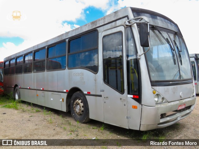 Sucata e Desmanches HL109 na cidade de São José dos Pinhais, Paraná, Brasil, por Ricardo Fontes Moro. ID da foto: 10482281.