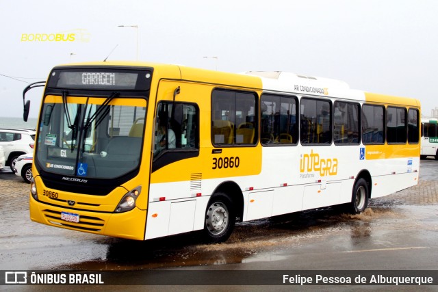 Plataforma Transportes 30860 na cidade de Salvador, Bahia, Brasil, por Felipe Pessoa de Albuquerque. ID da foto: 10482006.