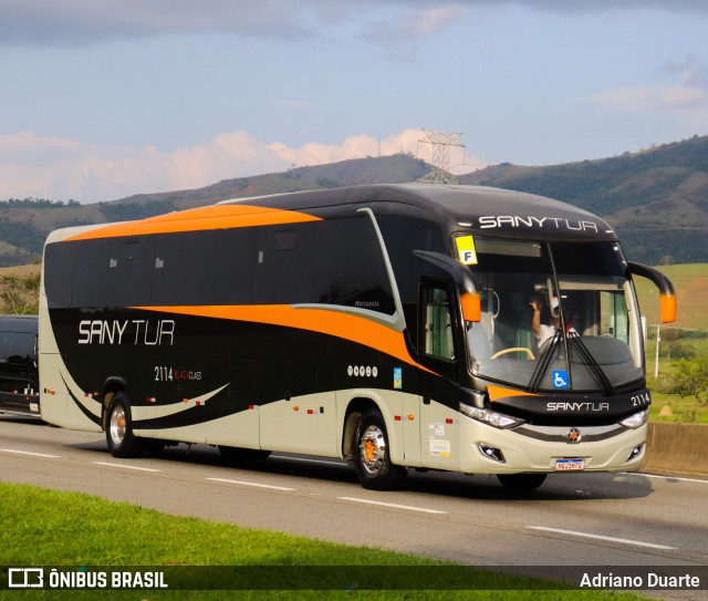 Sany Tour 2114 na cidade de Roseira, São Paulo, Brasil, por Adriano Duarte. Número da foto: #10483202.