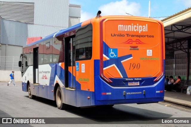 União Transportes 190 na cidade de Várzea Grande, Mato Grosso, Brasil, por Leon Gomes. Número da foto: #10485207.