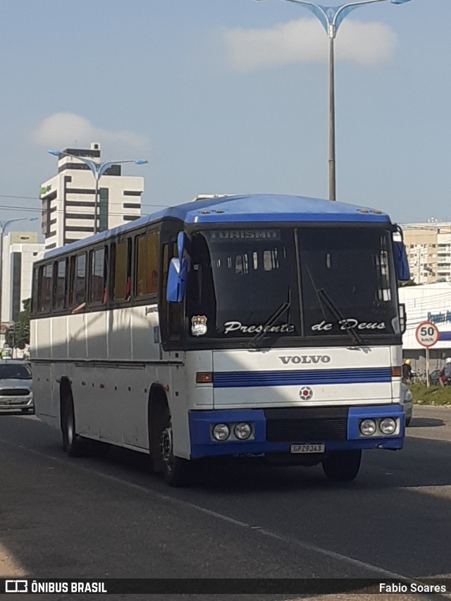 Ônibus Particulares 9J43 na cidade de Ananindeua, Pará, Brasil, por Fabio Soares. Número da foto: #10485623.