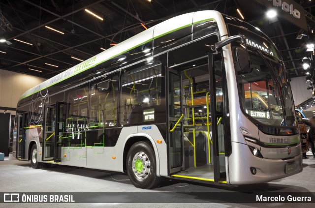 Marcopolo  na cidade de São Paulo, São Paulo, Brasil, por Marcelo Guerra. Número da foto: #10486497.