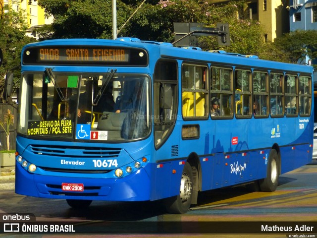 Viação Carneirinhos 10674 na cidade de Belo Horizonte, Minas Gerais, Brasil, por Matheus Adler. Número da foto: #10489891.