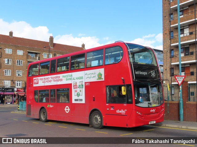 Abellio London Bus Company 2469 na cidade de London, Greater London, Inglaterra, por Fábio Takahashi Tanniguchi. Número da foto: #10493506.