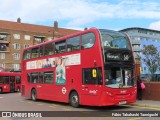 Abellio London Bus Company 2483 na cidade de London, Greater London, Inglaterra, por Fábio Takahashi Tanniguchi. ID da foto: :id.