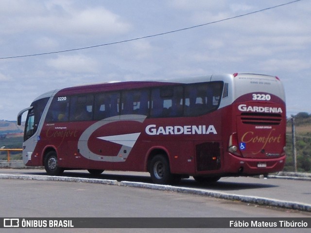 Expresso Gardenia 3220 na cidade de Varginha, Minas Gerais, Brasil, por Fábio Mateus Tibúrcio. Número da foto: #10439555.