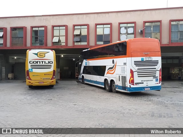 Empresa Gontijo de Transportes 18955 na cidade de Governador Valadares, Minas Gerais, Brasil, por Wilton Roberto. ID da foto: 10437090.