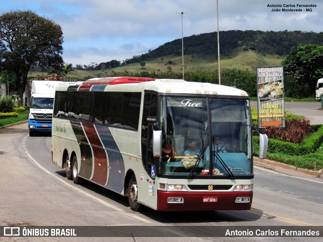 Free Lance Tur 9091 na cidade de João Monlevade, Minas Gerais, Brasil, por Antonio Carlos Fernandes. Número da foto: #10495617.