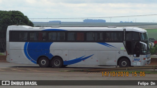 Ônibus Particulares 2012 na cidade de Cascavel, Paraná, Brasil, por Felipe  Dn. ID da foto: 10496193.