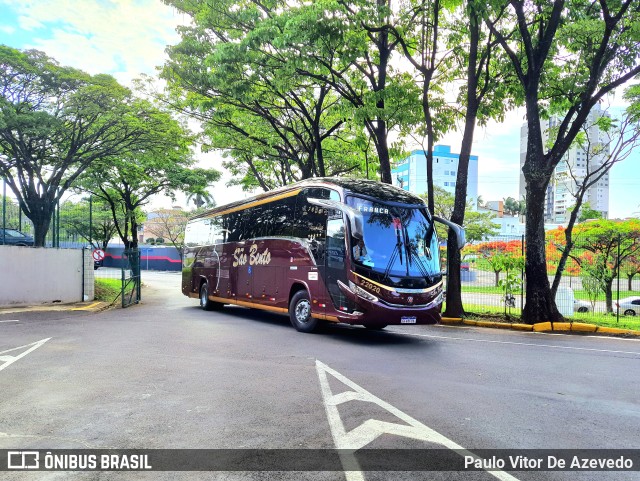Viação São Bento Ribeirão Preto 22020 na cidade de Franca, São Paulo, Brasil, por Paulo Vitor De Azevedo. Número da foto: #10494849.