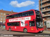 London Central EH330 na cidade de London, Greater London, Inglaterra, por Fábio Takahashi Tanniguchi. Número da foto: #10496103.