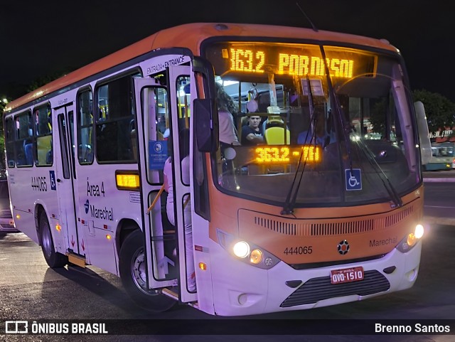 Auto Viação Marechal Brasília 444065 na cidade de Taguatinga, Distrito Federal, Brasil, por Brenno Santos. ID da foto: 10498736.