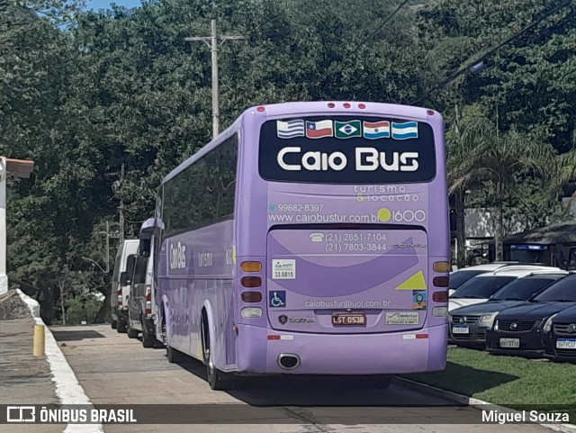Caio Bus 1600 na cidade de Niterói, Rio de Janeiro, Brasil, por Miguel Souza. Número da foto: #10502583.