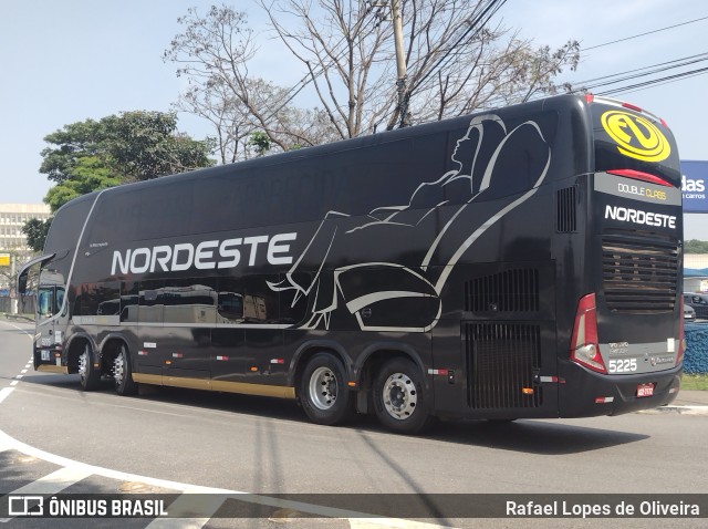 Expresso Nordeste 5225 na cidade de São Paulo, São Paulo, Brasil, por Rafael Lopes de Oliveira. Número da foto: #10502771.