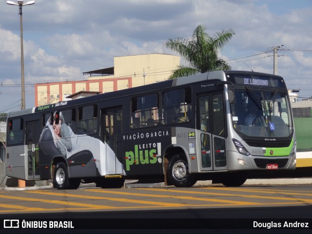 Viação Garcia 8415 na cidade de Londrina, Paraná, Brasil, por Douglas Andrez. Número da foto: #10504836.