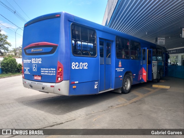 Empresa de Ônibus Pássaro Marron 82.012 na cidade de Caraguatatuba, São Paulo, Brasil, por Gabriel Garves. Número da foto: #10506332.