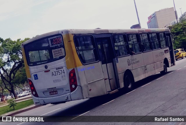 Transportes Vila Isabel A27574 na cidade de Rio de Janeiro, Rio de Janeiro, Brasil, por Rafael Santos. Número da foto: #10508841.
