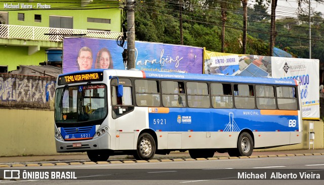 BB Transportes e Turismo 5921 na cidade de Barueri, São Paulo, Brasil, por Michael  Alberto Vieira. Número da foto: #10508633.