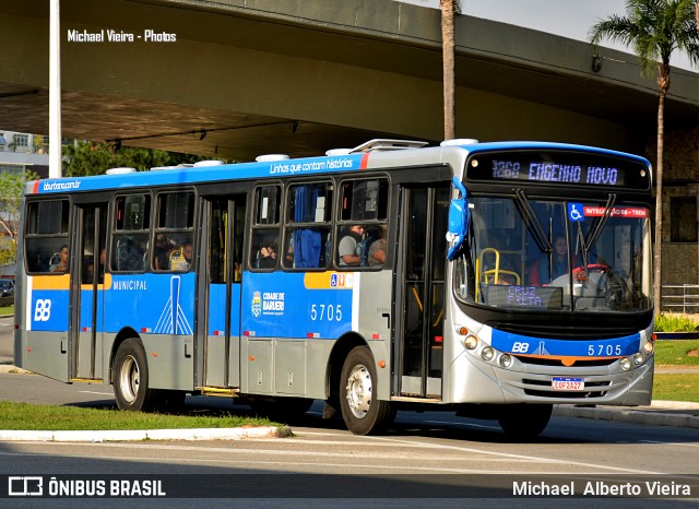 BB Transportes e Turismo 5705 na cidade de Barueri, São Paulo, Brasil, por Michael  Alberto Vieira. ID da foto: 10508627.