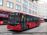 London United DLE30342 na cidade de London, Greater London, Inglaterra, por Fábio Takahashi Tanniguchi. Número da foto: #10509792.