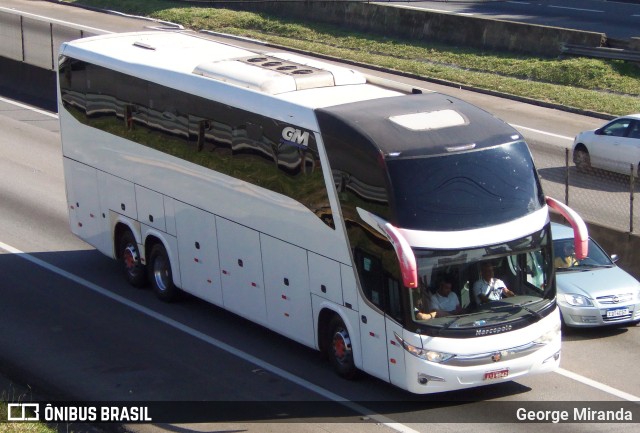 Ônibus Particulares 9942 na cidade de São José dos Campos, São Paulo, Brasil, por George Miranda. Número da foto: #10512895.