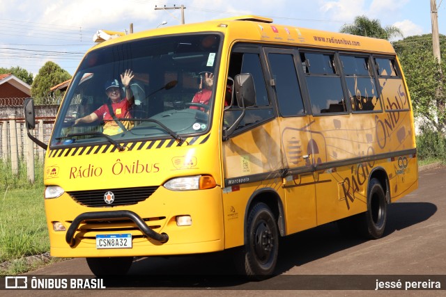 Rádio Ônibus 8A32 na cidade de Santa Rita do Passa Quatro, São Paulo, Brasil, por jessé pereira. Número da foto: #10513838.