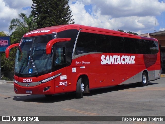 Viação Santa Cruz 30223 na cidade de Três Corações, Minas Gerais, Brasil, por Fábio Mateus Tibúrcio. ID da foto: 10514147.