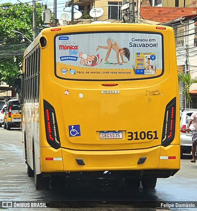 Plataforma Transportes 31061 na cidade de Salvador, Bahia, Brasil, por Felipe Damásio. Número da foto: #10514030.