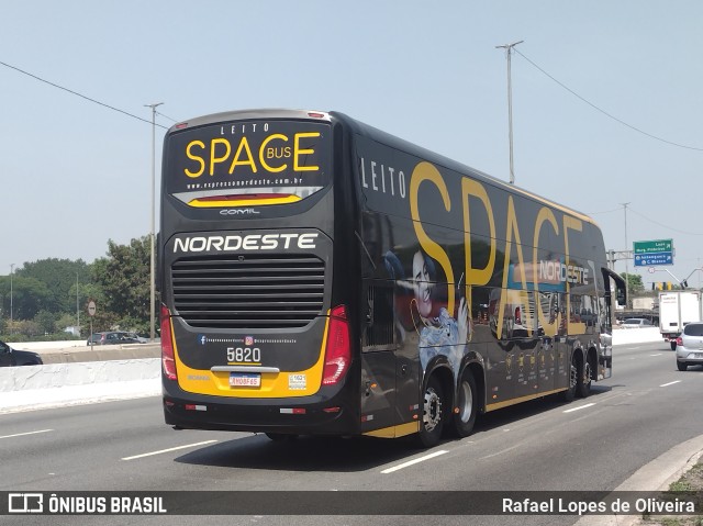 Expresso Nordeste 5820 na cidade de São Paulo, São Paulo, Brasil, por Rafael Lopes de Oliveira. Número da foto: #10516798.