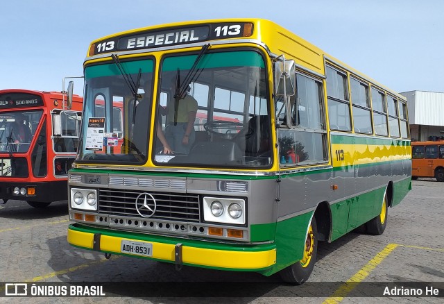 Ônibus Particulares 113 na cidade de Curitiba, Paraná, Brasil, por Adriano He. ID da foto: 10519437.