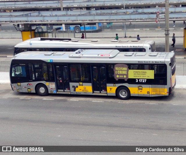 Viação Metrópole Paulista - Zona Leste 3 1727 na cidade de São Paulo, São Paulo, Brasil, por Diego Cardoso da Silva. ID da foto: 10519760.