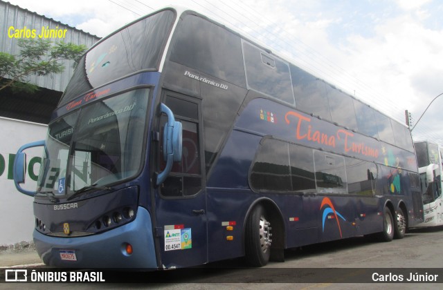Tiana Tur 2013 na cidade de Caldas Novas, Goiás, Brasil, por Carlos Júnior. Número da foto: #10523709.