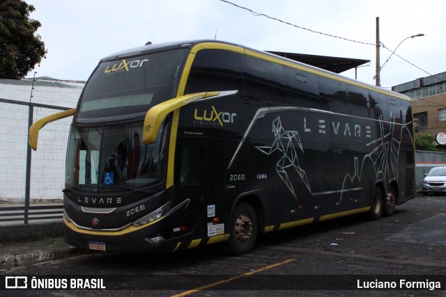 Levare Transportes 2068 na cidade de Belo Horizonte, Minas Gerais, Brasil, por Luciano Formiga. Número da foto: #10442987.