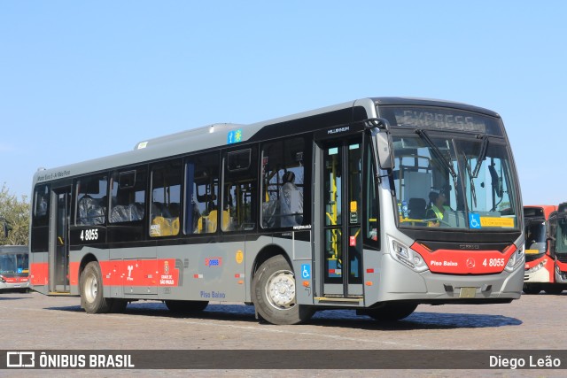 Express Transportes Urbanos Ltda 4 8055 na cidade de São Paulo, São Paulo, Brasil, por Diego Leão. ID da foto: 10442115.